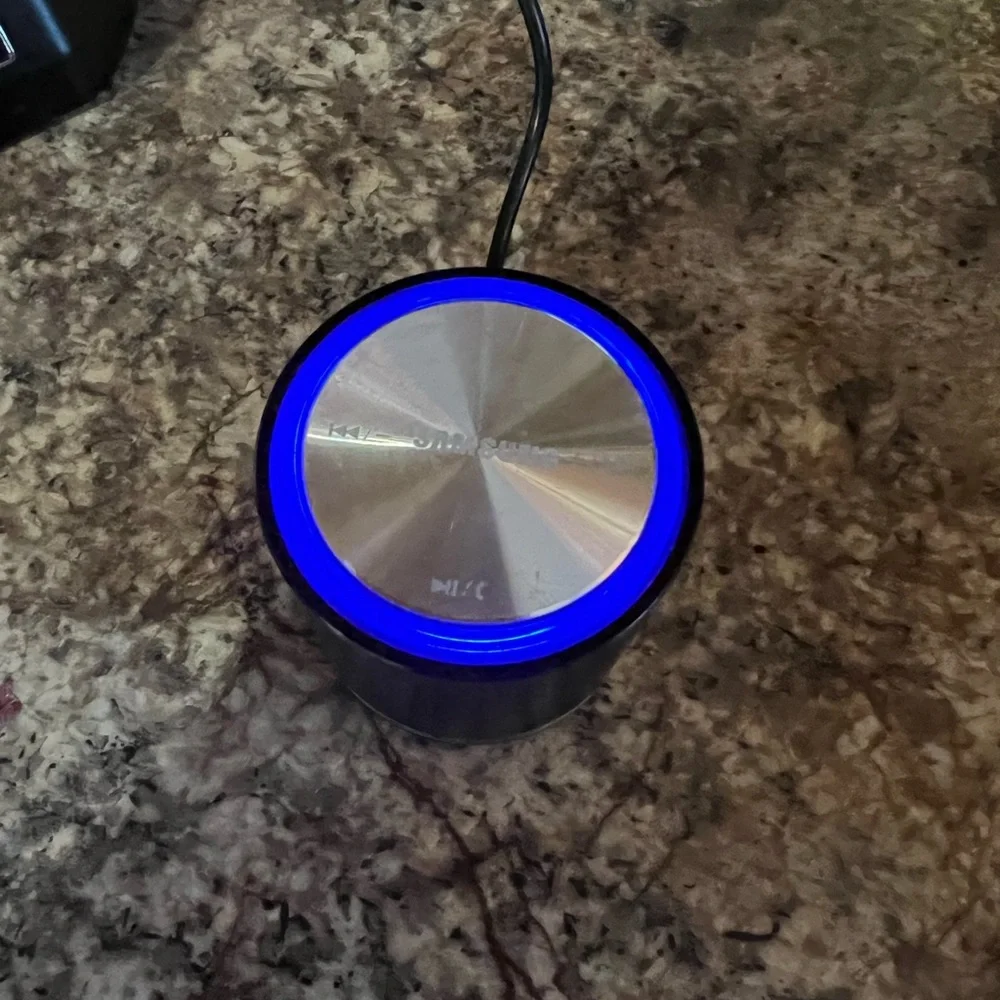 Samsung portable speaker